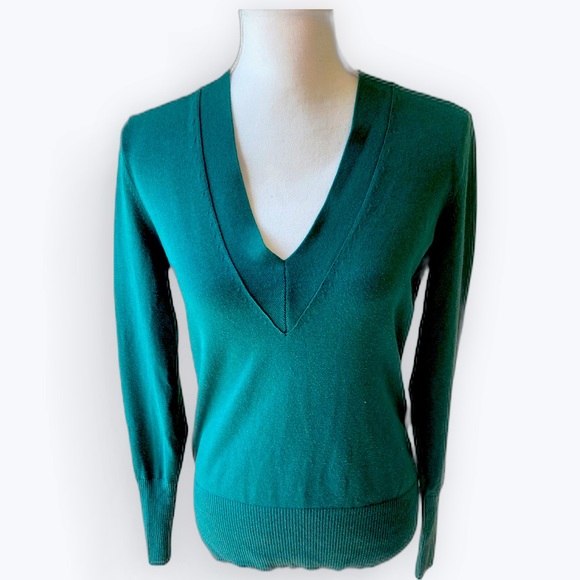 Banana Republic Sweaters | Euc Banana Republic Green Sweater Silk Cotton Cashmere Blend | Color: Green | Size: M | Vwhitestone's Closet